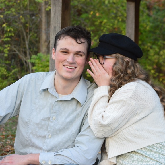 Meet your Posher, Hannah - Picture 7 of 8